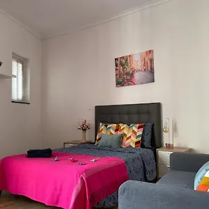 By La Rambla Rooms Barcelona
